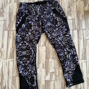 Reebok workout capris
